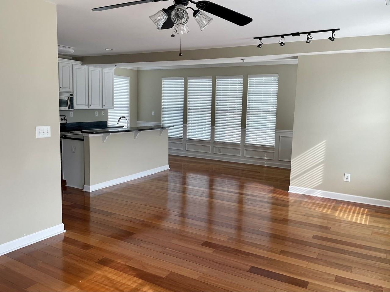 1790 Queen Anne #1 - Photo 5 of 34