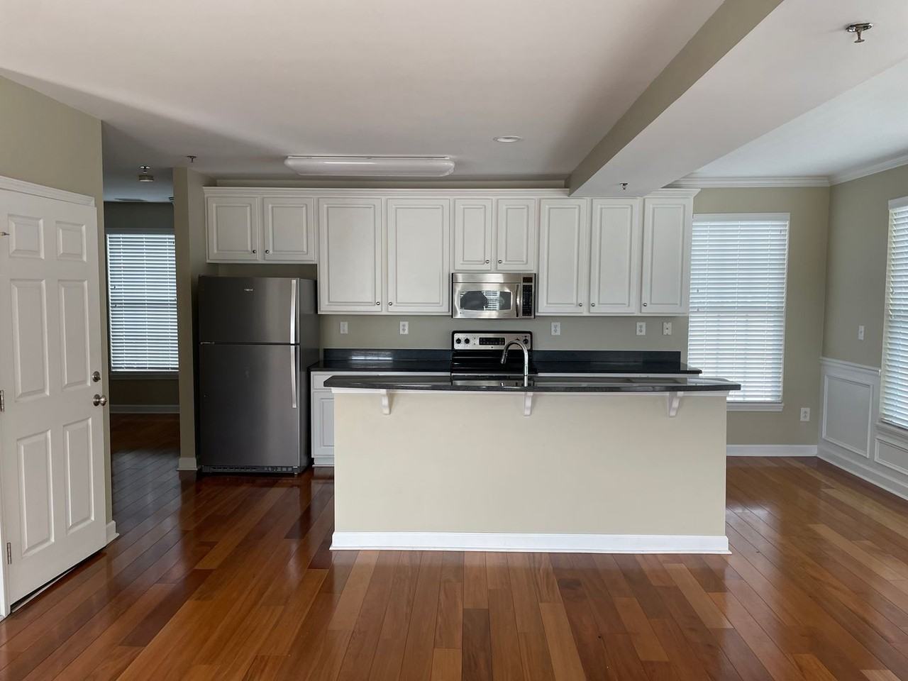 1790 Queen Anne #1 - Photo 6 of 34