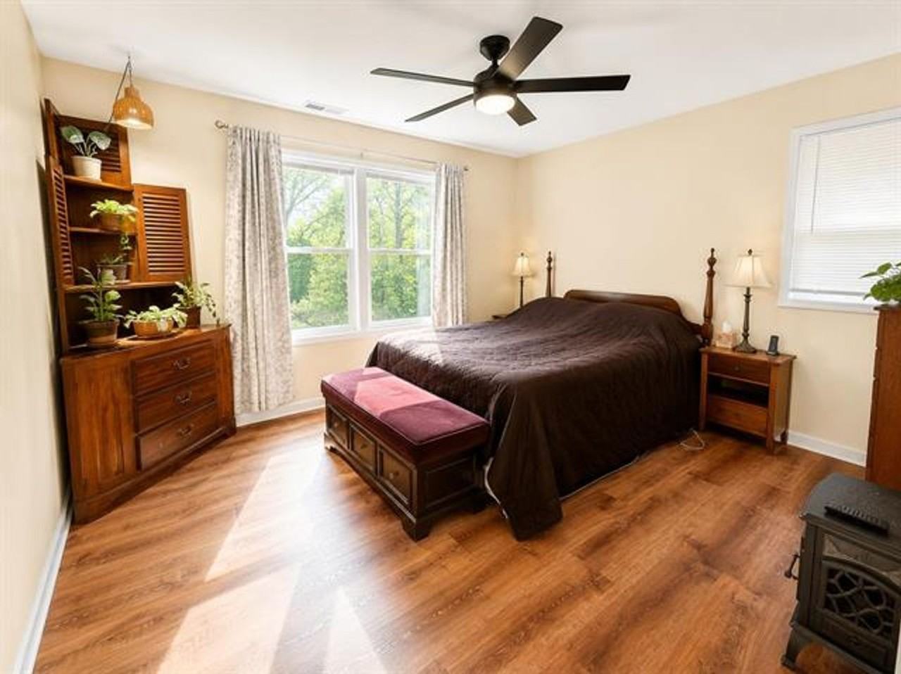 1285 King St - Photo 6 of 15