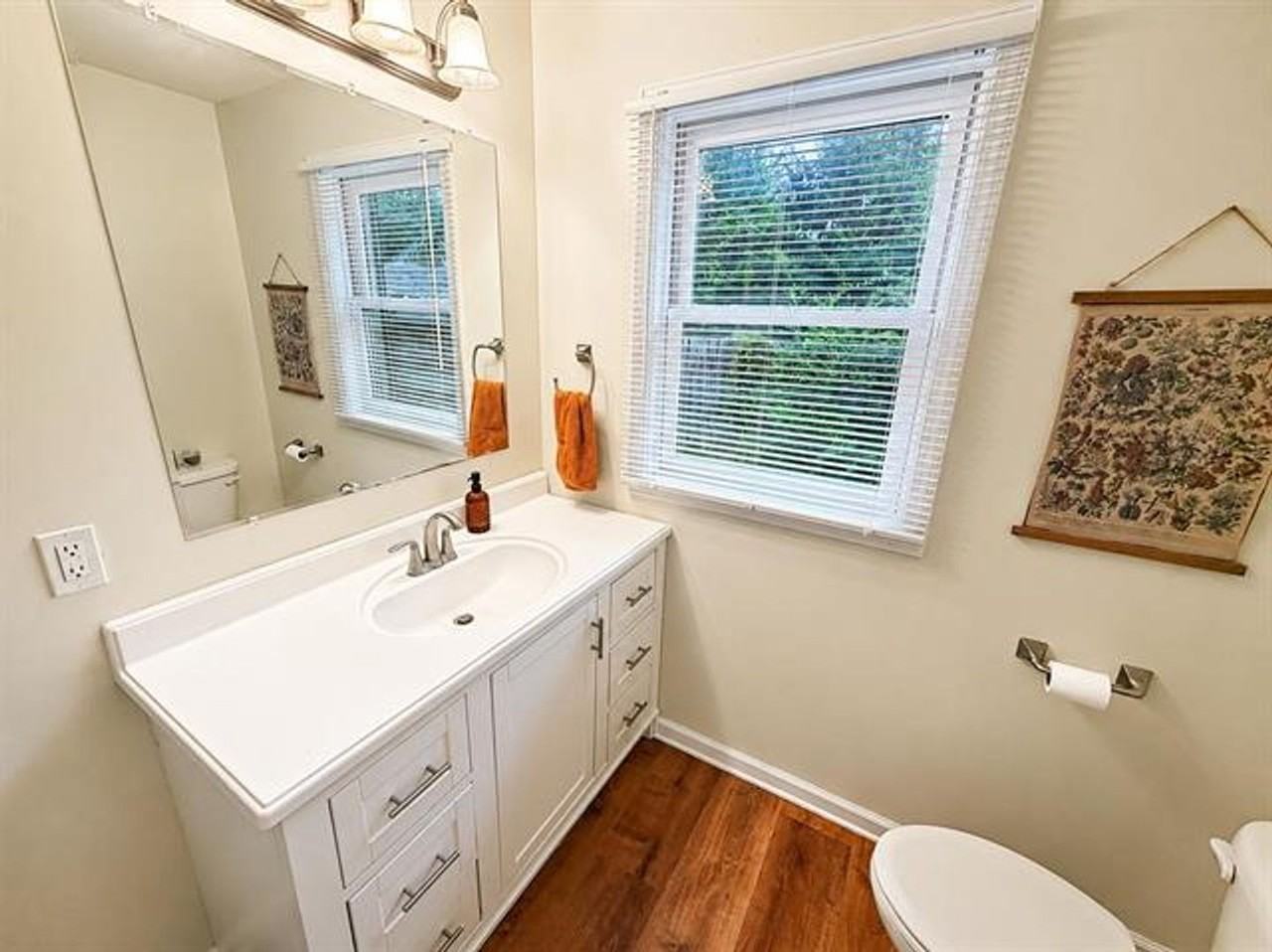 1285 King St - Photo 7 of 15