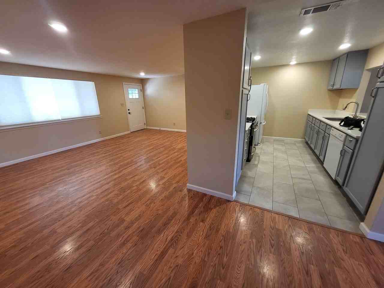 4759 August Dr - Photo 4 of 14