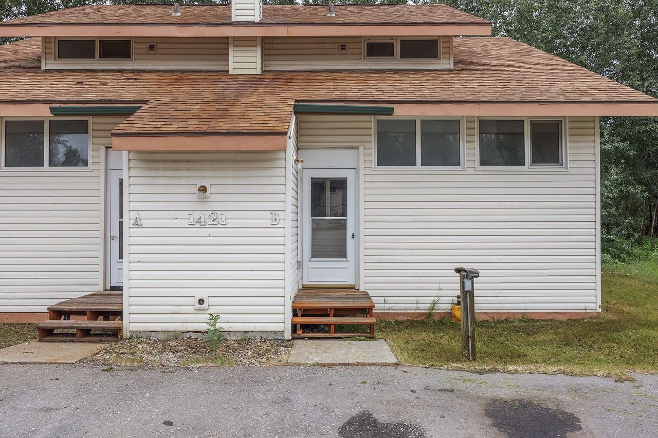 Welcome to 1421 Kent Court in Fairbanks, AK! - Photo 2 of 17