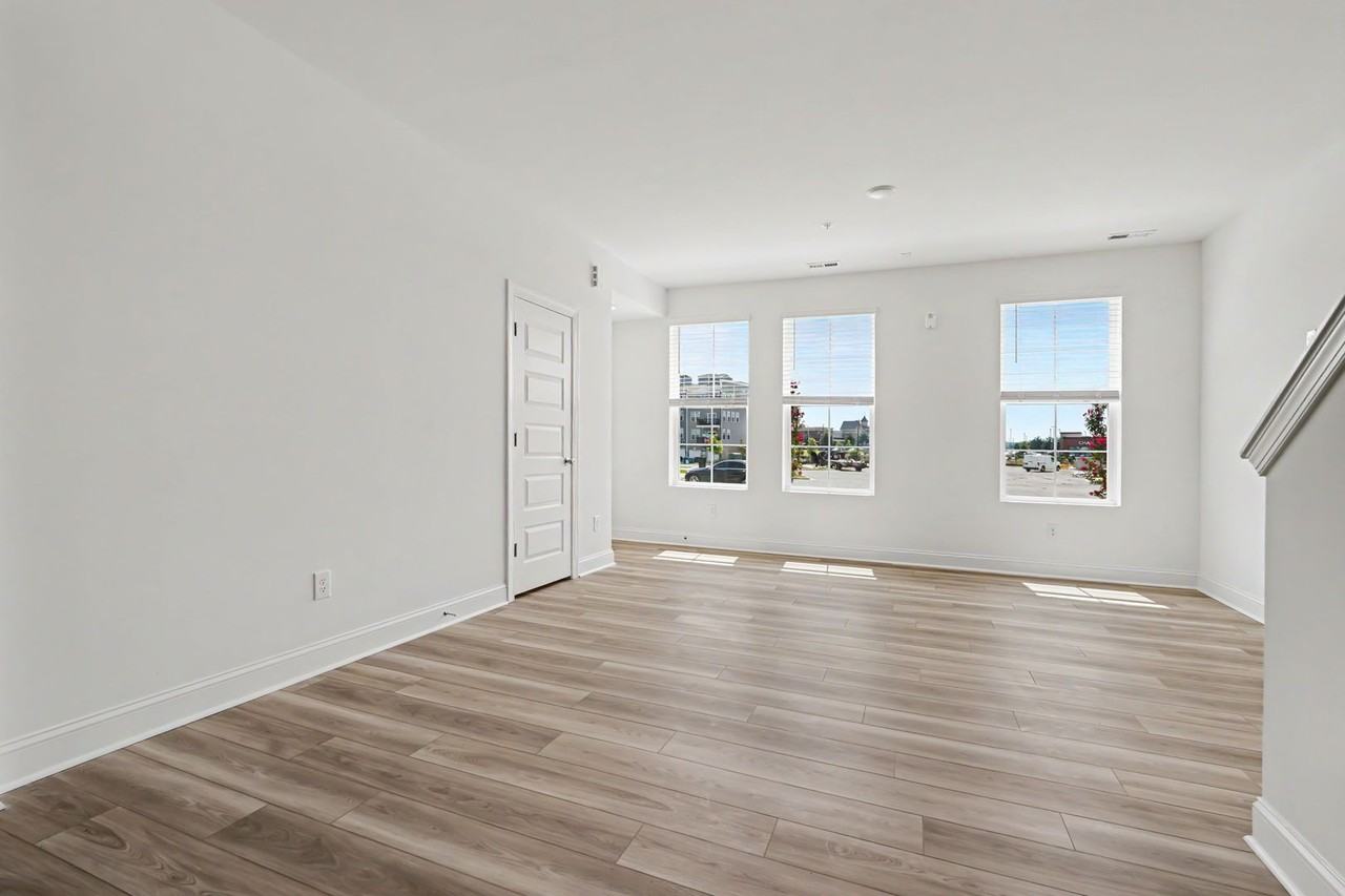 705 Grove Edge Ln #100 - Photo 5 of 26