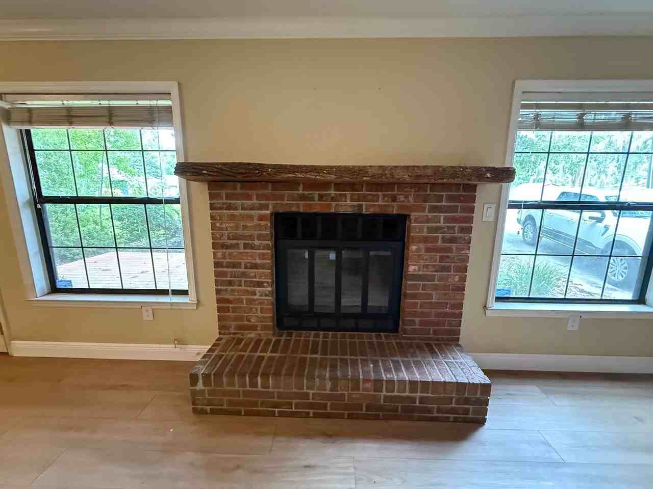 3815 Nw 57th Ter - Photo 4 of 18