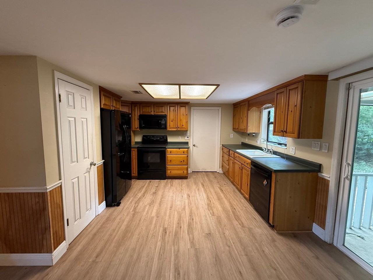 3815 Nw 57th Ter - Photo 7 of 18