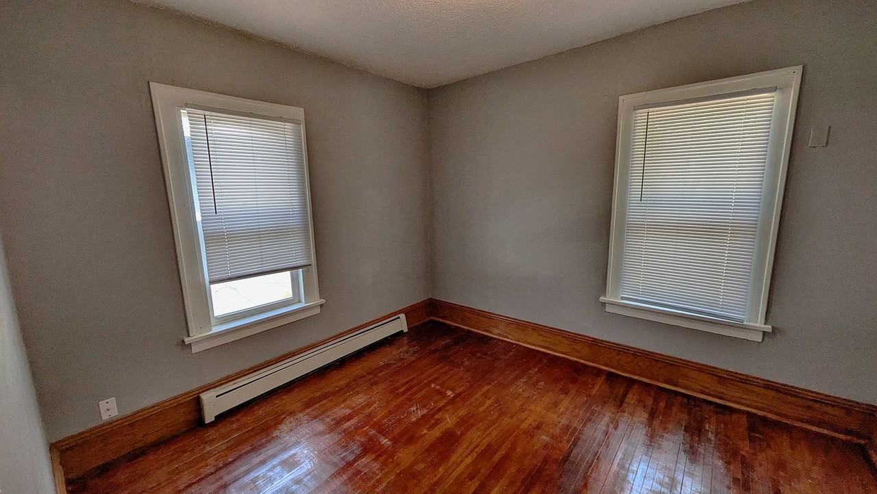 1812 Golden Valley Rd - Photo 6 of 13