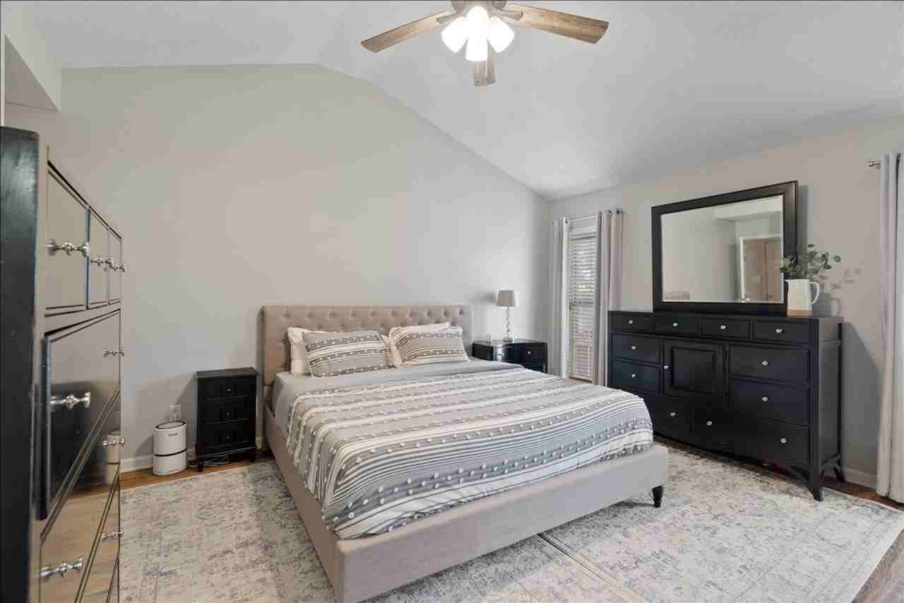 11660 Mahogany Dr - Photo 2 of 15