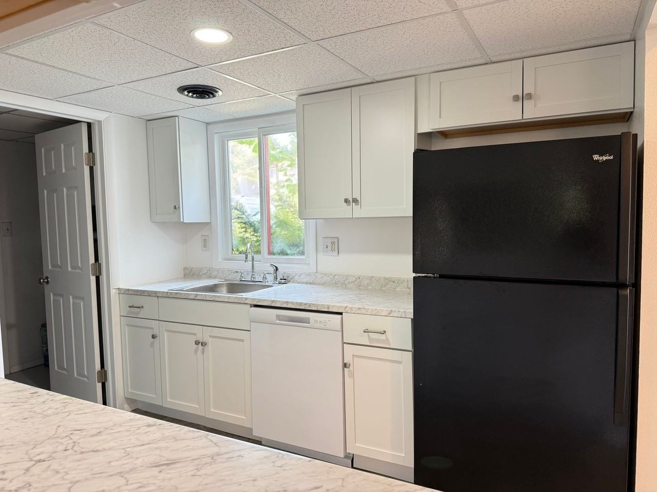359 Greenland Dr - Photo 3 of 22