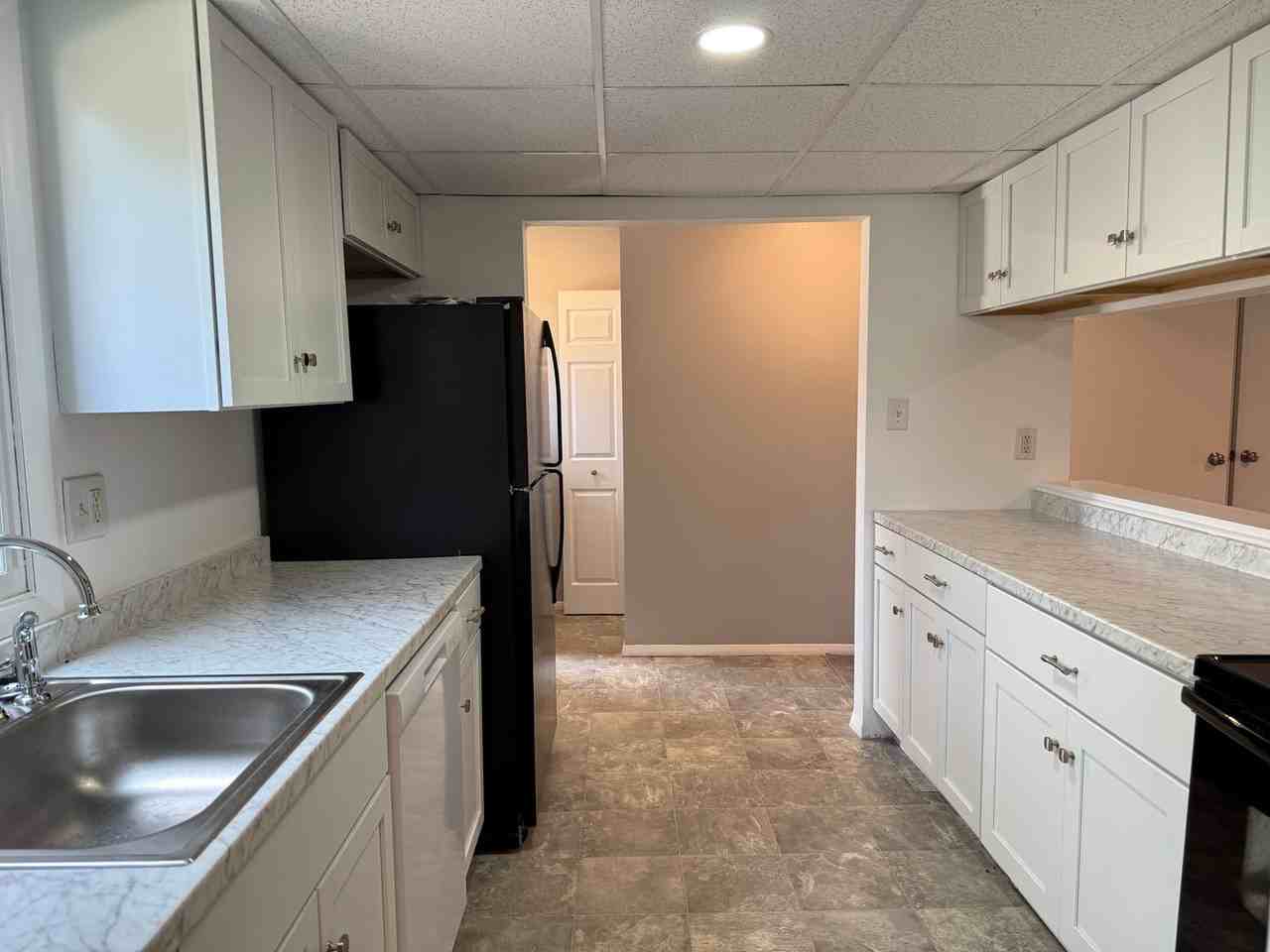 359 Greenland Dr - Photo 5 of 22