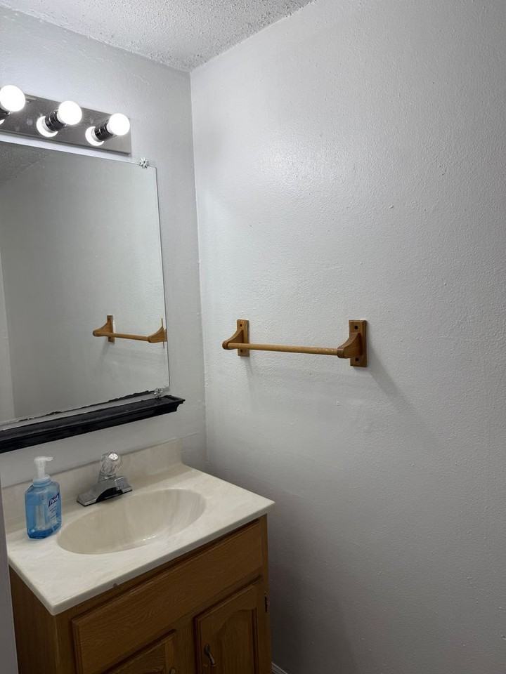 359 Greenland Dr - Photo 6 of 22