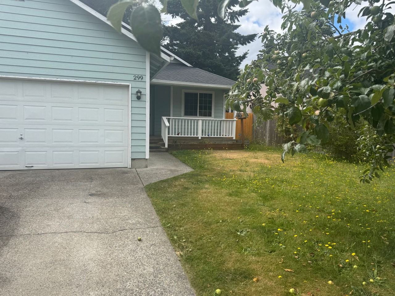 299 Wichman St S - Photo 3 of 17