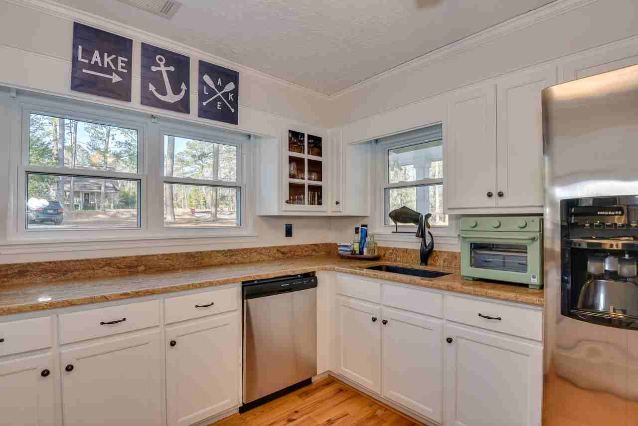 1136 Jamaica Ave - Photo 7 of 44
