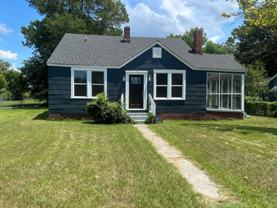 910 Lacy St - Photo 1 of 1