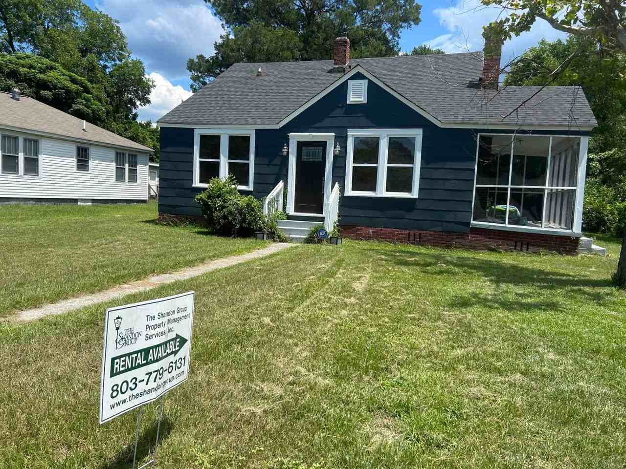 910 Lacy St - Photo 2 of 32