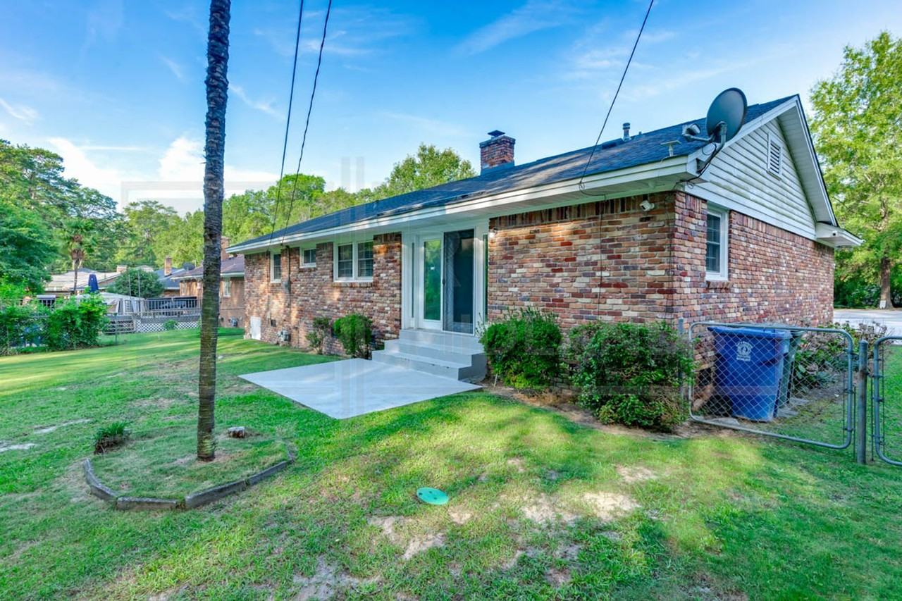 2532 Parkwood Dr - Photo 5 of 26