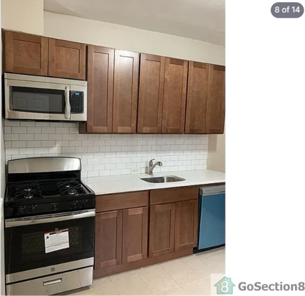 5141 Marion St - Photo 7 of 9