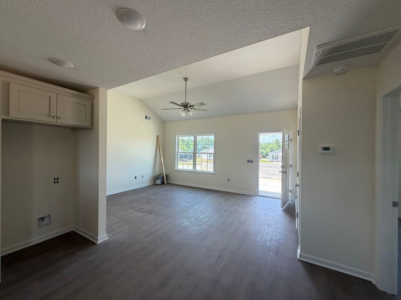 513 513 Nickies Way - Photo 3 of 14
