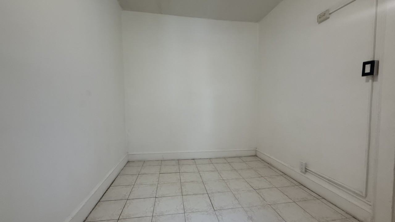 Allerton Ave - Photo 4 of 7