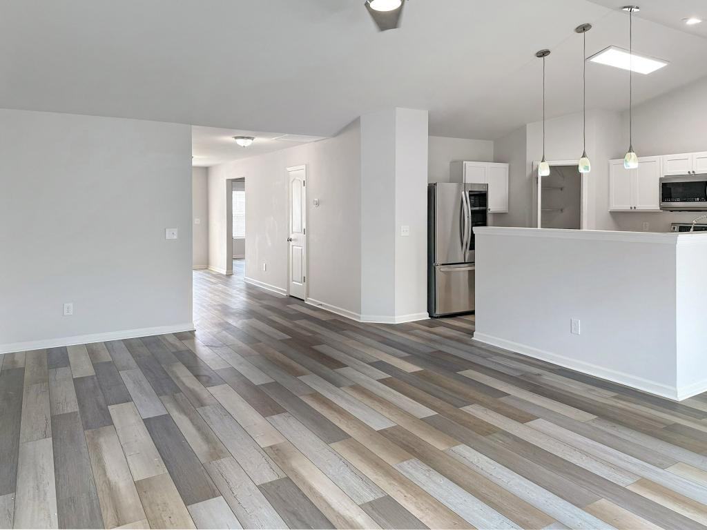 1019 Gold Cir - Photo 3 of 25