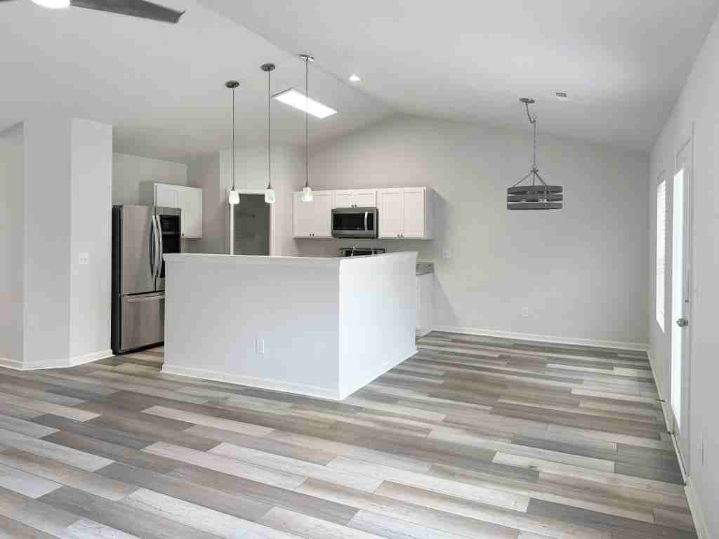 1019 Gold Cir - Photo 4 of 25