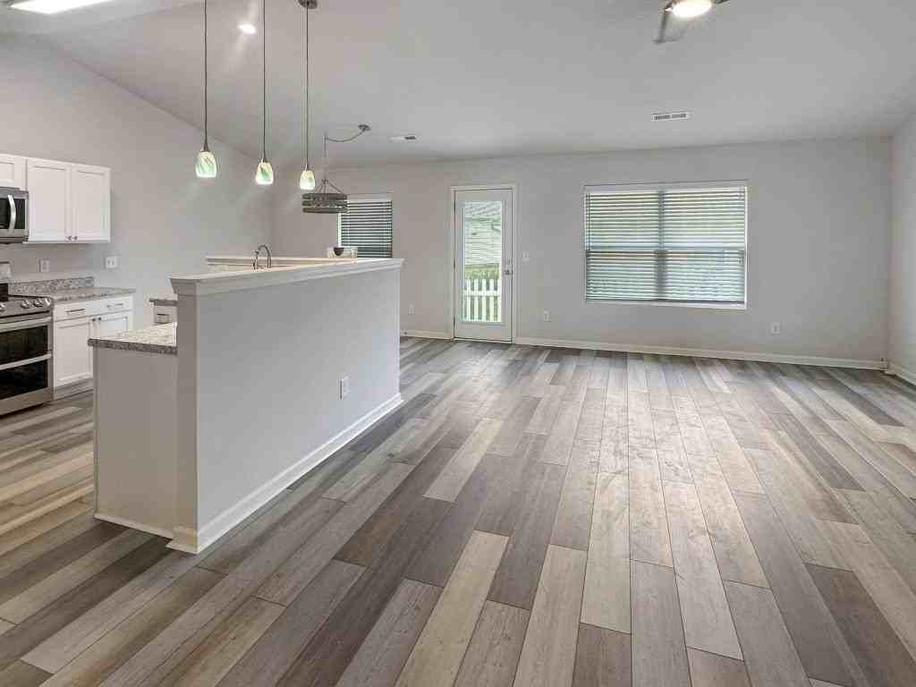 1019 Gold Cir - Photo 6 of 25