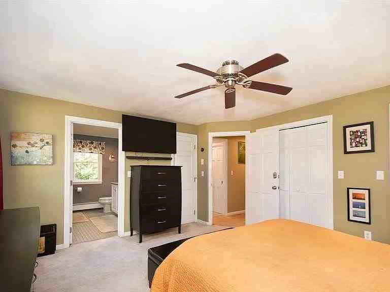 35 Nonantum Rd - Photo 5 of 23