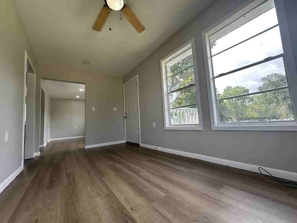 509 W River St - Photo 6 of 20