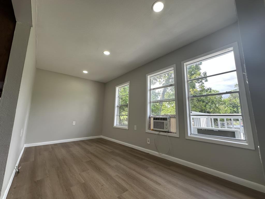509 W River St - Photo 7 of 20