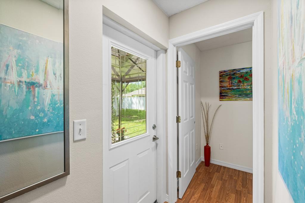 7 Zoffinger Pl - Photo 3 of 23