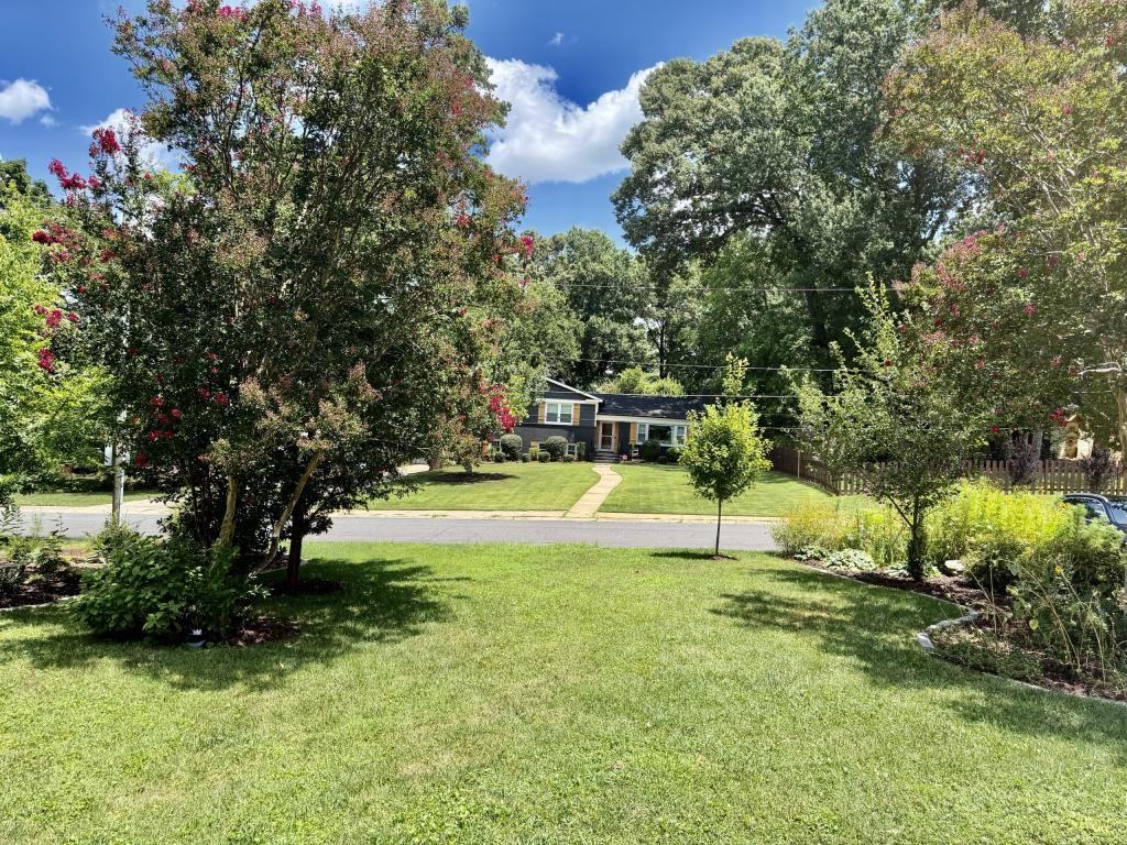 1824 Tamworth Dr - Photo 2 of 31