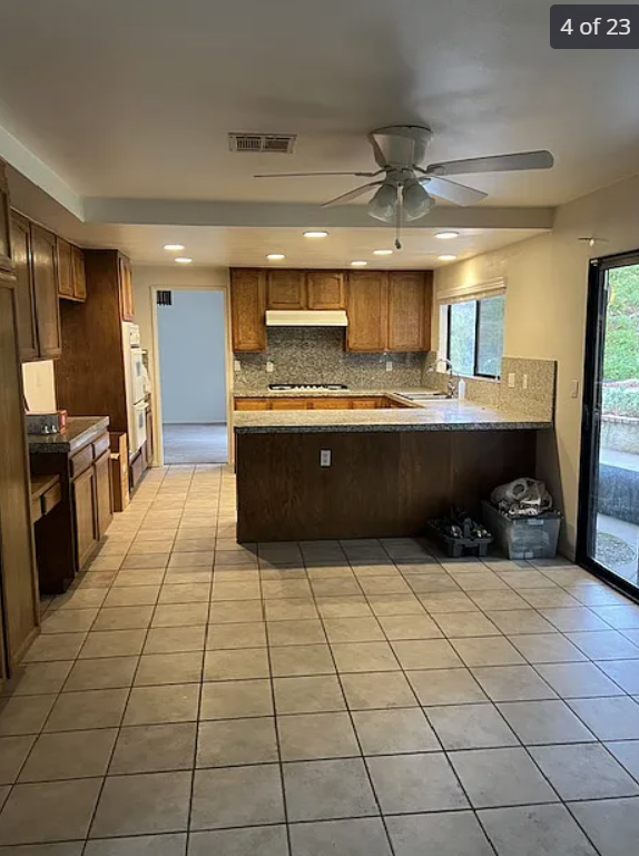 8822 Moorcroft Avenue - Photo 5 of 23