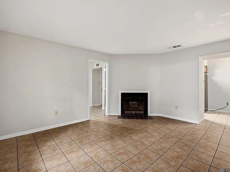 844 Hammond Manor Dr - Photo 5 of 9