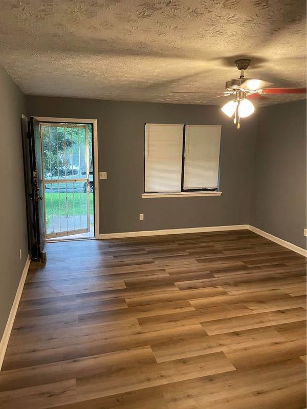6356 Steepleridge Ct - Photo 2 of 10