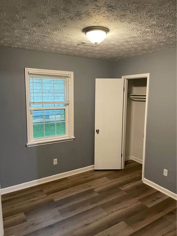 6356 Steepleridge Ct - Photo 5 of 10