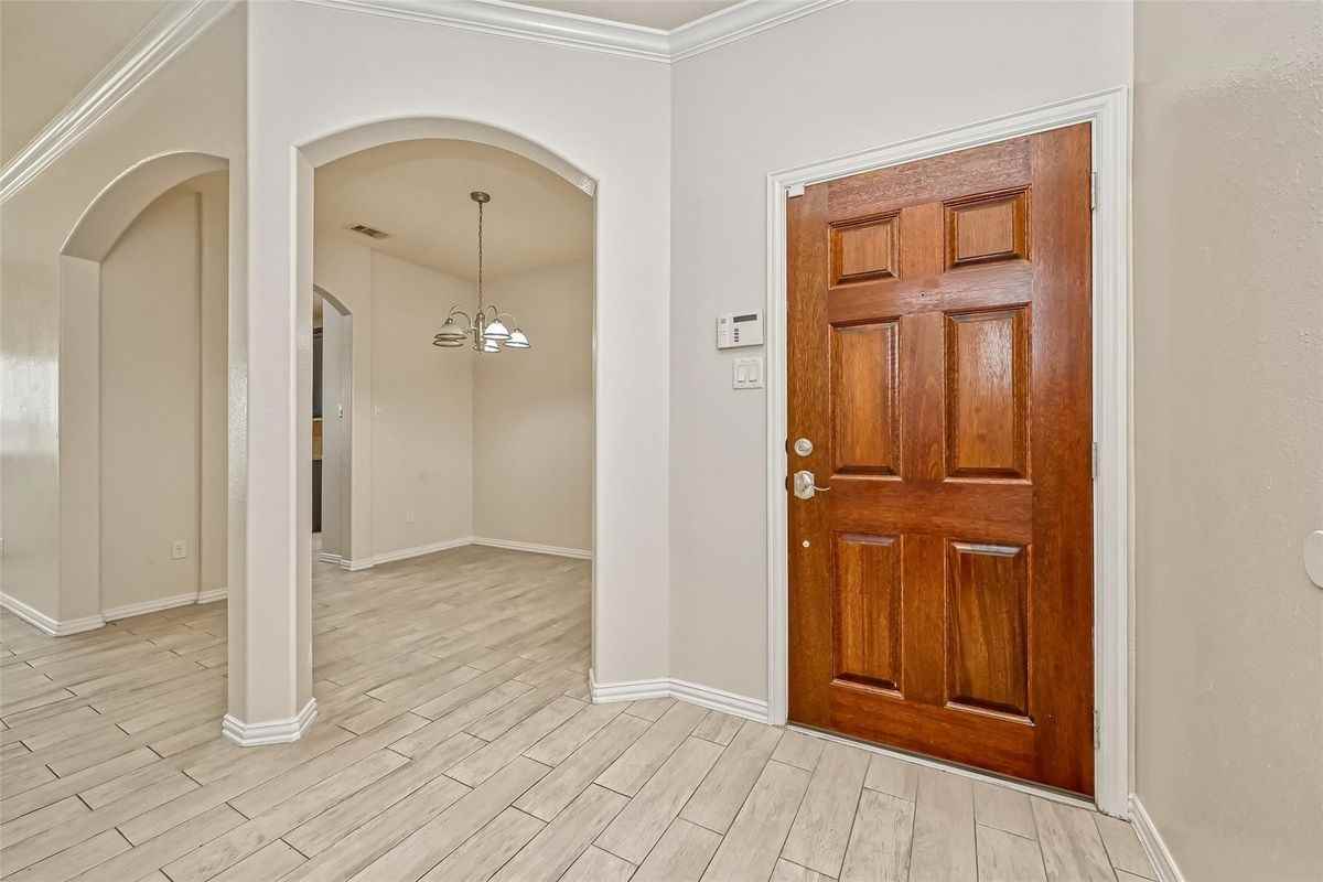 5015 Dartmoor Ridge Trl - Photo 3 of 31