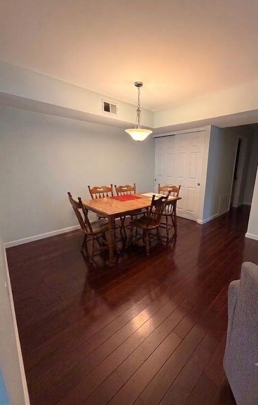 1015 Hopkins Ct - Photo 6 of 8