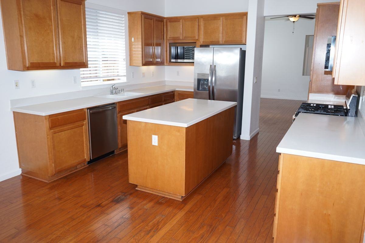 467 E Legacy Dr - Photo 7 of 25