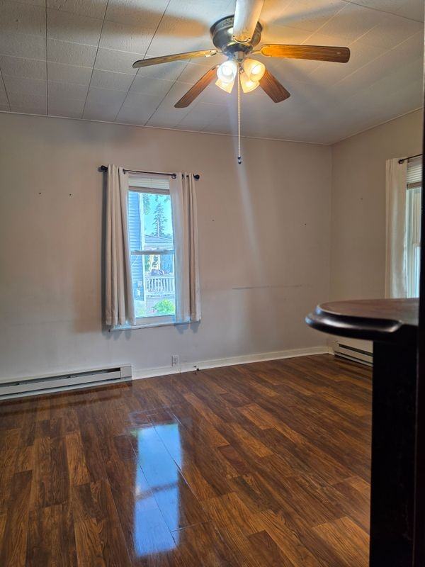 113 Lawrence St - Photo 3 of 8