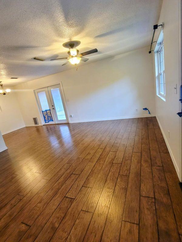 3088 Log Cabin Ln - Photo 2 of 13