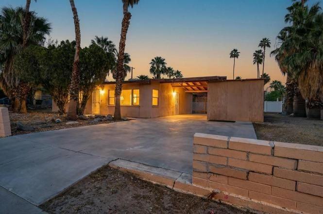 620 S El Cielo Rd - Photo 3 of 23