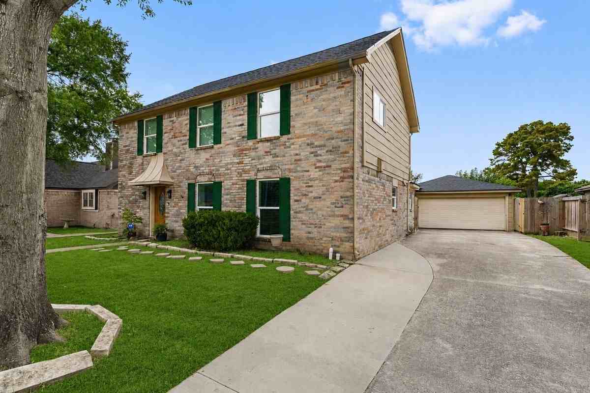 9919 Golden Sunshine Dr - Photo 2 of 25