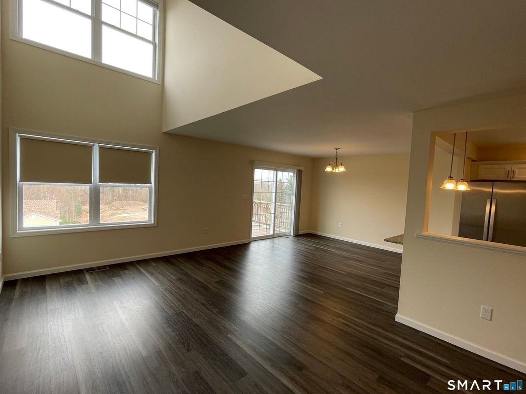28 Woodside Dr - Photo 6 of 19