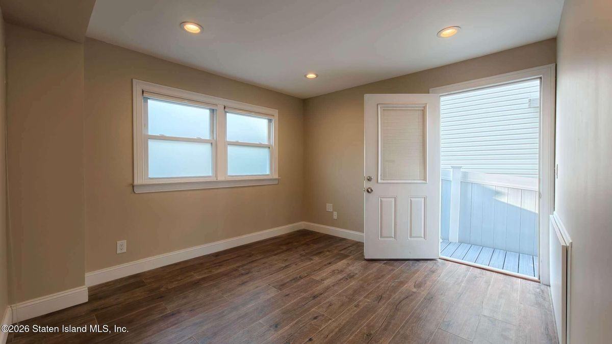 75 Ionia Ave ##1 - Photo 2 of 6
