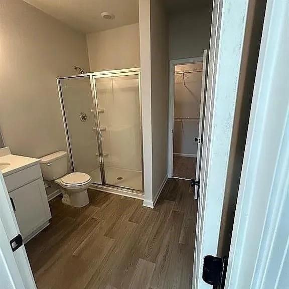 135 Lauren St - Photo 5 of 17