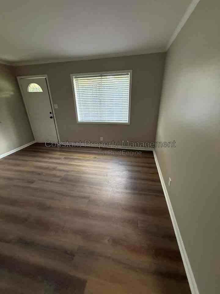 4263 Ayers Rd #4265 - Photo 4 of 12