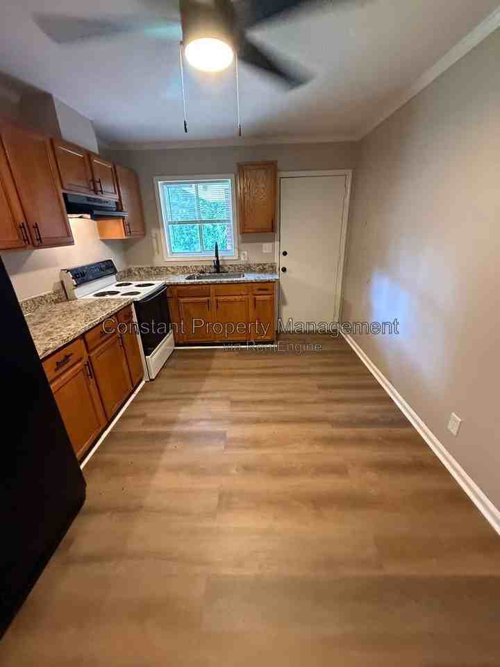 4263 Ayers Rd #4265 - Photo 5 of 12