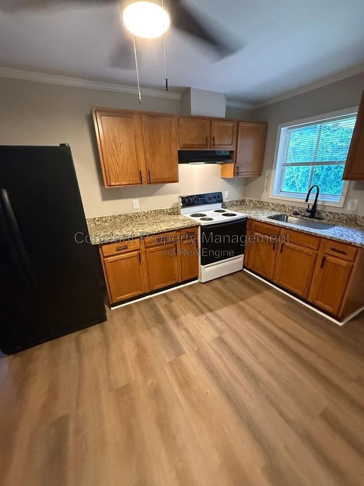 4263 Ayers Rd #4265 - Photo 6 of 12