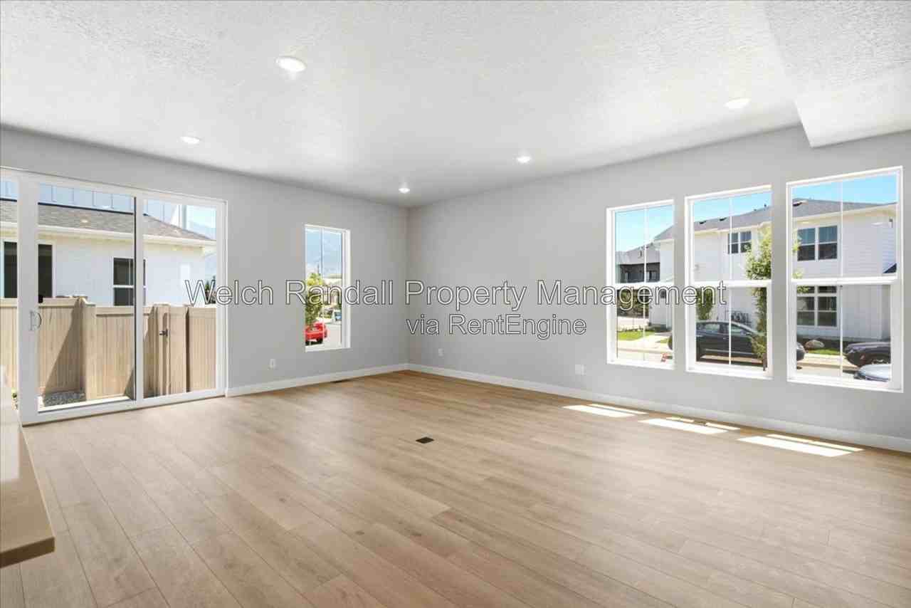 1452 W Pleasant View Dr - Photo 3 of 34