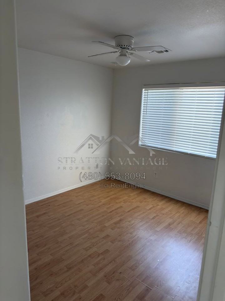 14159 W Columbus Ave - Photo 3 of 10