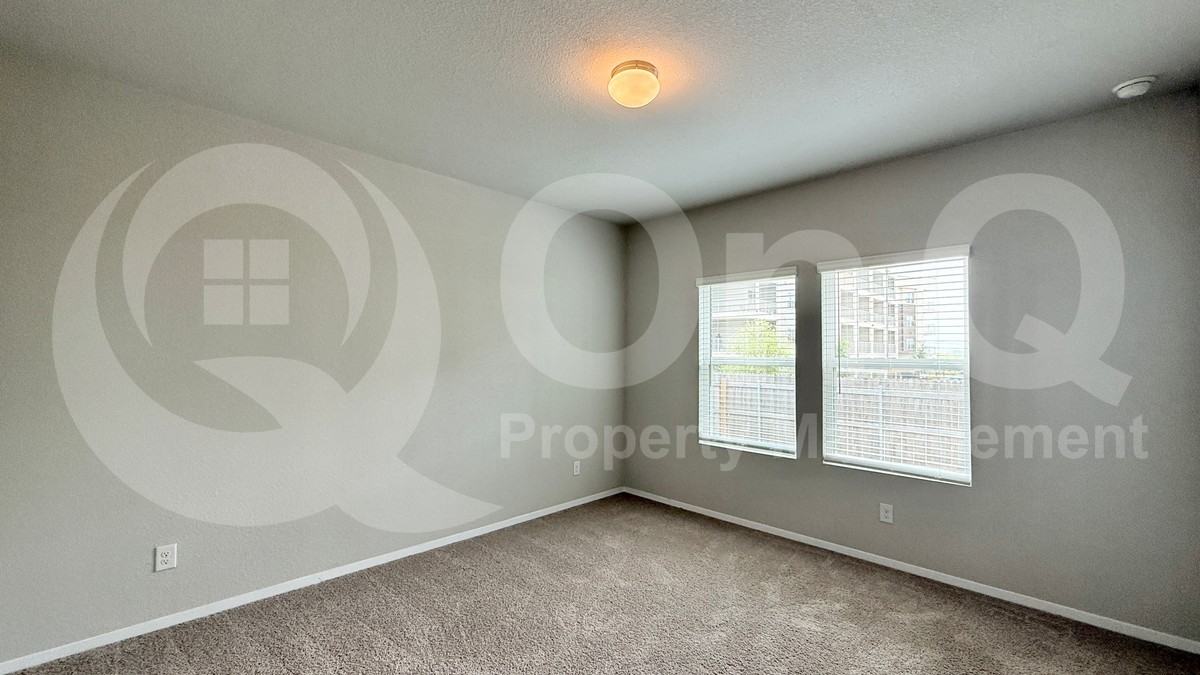 2501 Totley Rd - Photo 7 of 19